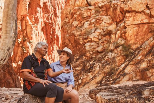 aboriginal_cultural_tourism-stanley-chasm-northernterritory